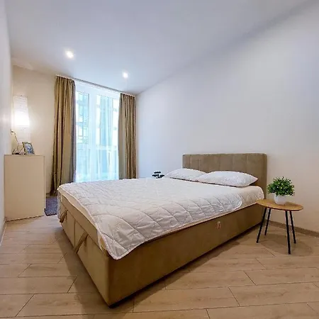 Апартаменты Avalon On Lypynskogo Street Львов Экстерьер фото