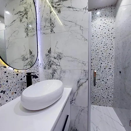 Апартаменты Avalon On Lypynskogo Street Львов Экстерьер фото