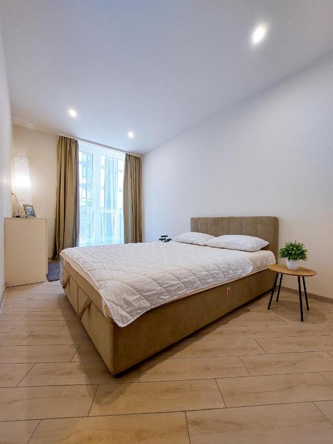 Apartment Avalon On Lypynskogo Street